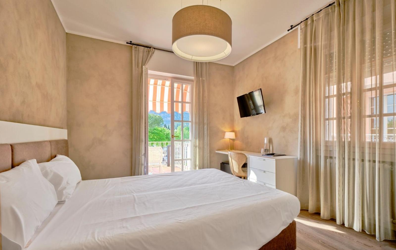 Hotel Conca D'Oro ***S 가르다 외부 사진